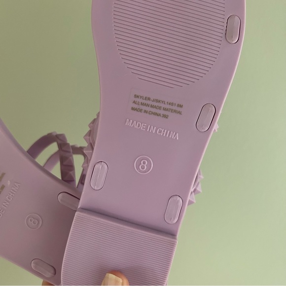 NIB Steve Madden Purple Skyler Studded Jelly Sandals Size 8 - Picture 4 of 8